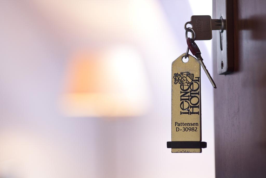 Leine Hotel พัทเทนเซน ภายนอก รูปภาพ