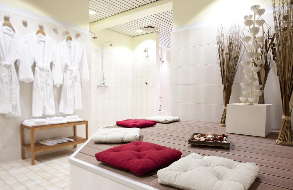 Leine Hotel พัทเทนเซน ภายนอก รูปภาพ