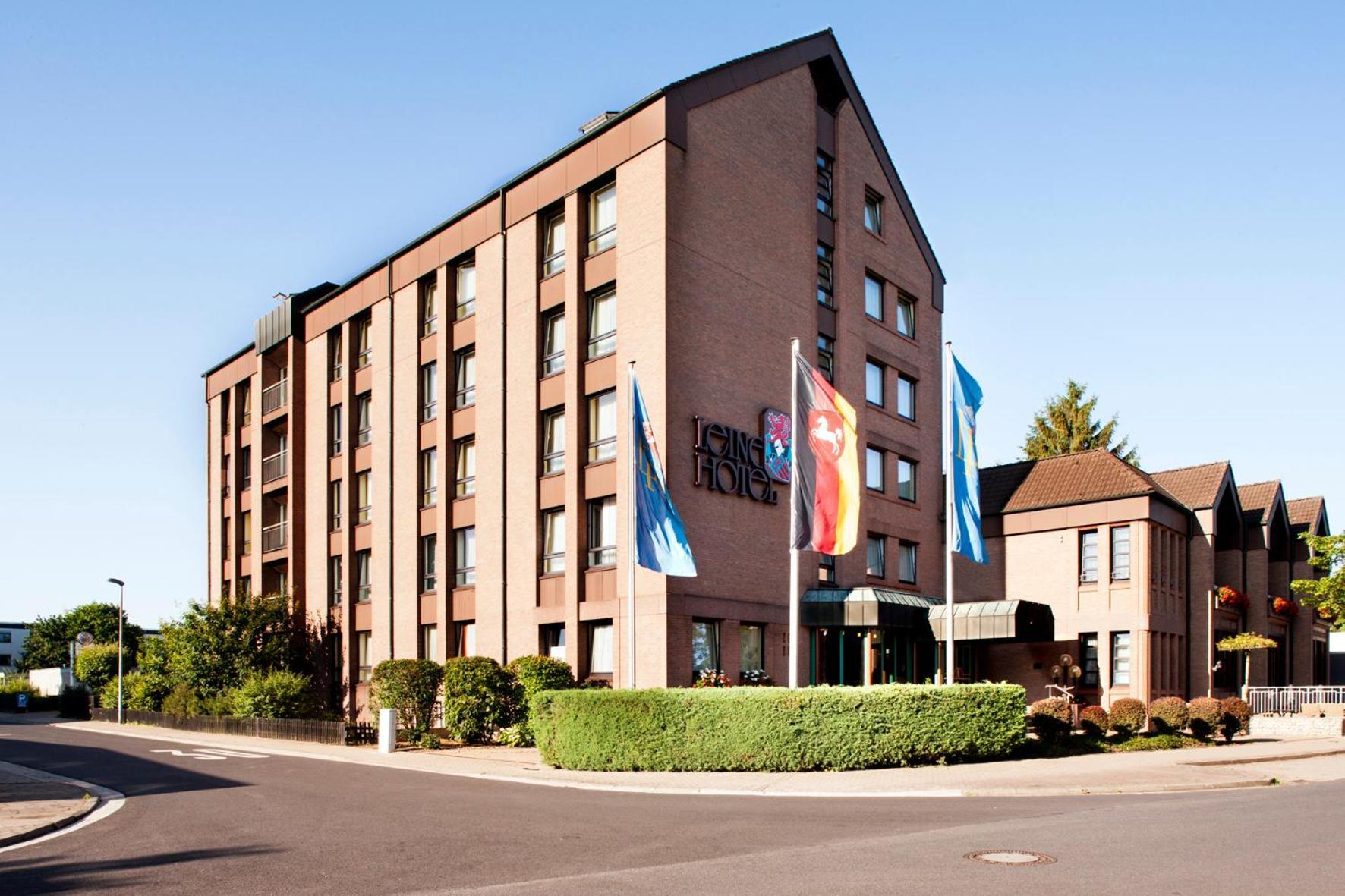 Leine Hotel พัทเทนเซน ภายนอก รูปภาพ