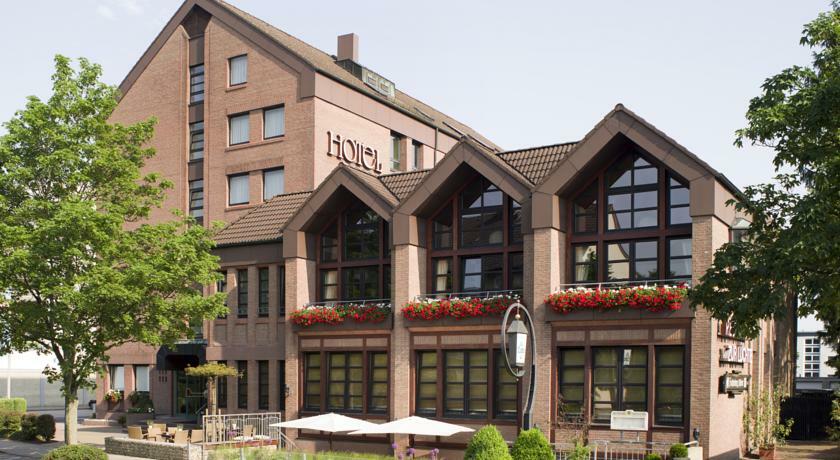 Leine Hotel พัทเทนเซน ภายนอก รูปภาพ